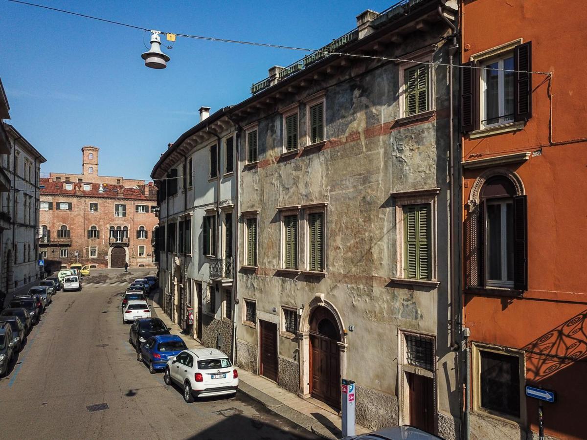 Palazzo Cavalli Pasquini Verona Exterior photo